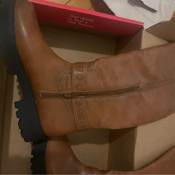 womens size 9 boots - Picture 8 of 8